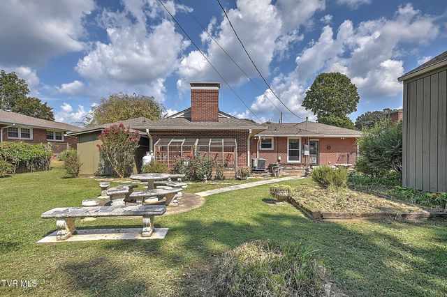 1805 East Sevier Avenue, Kingsport, TN 37664