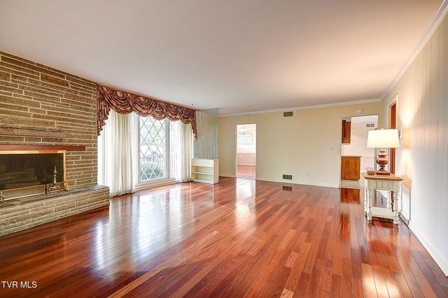 1805 East Sevier Avenue, Kingsport, TN 37664