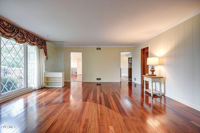 1805 East Sevier Avenue, Kingsport, TN 37664