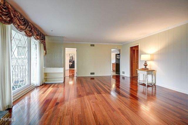 1805 East Sevier Avenue, Kingsport, TN 37664