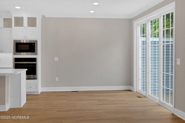 1614 Melrose Boulevard, Manalapan, NJ 07726