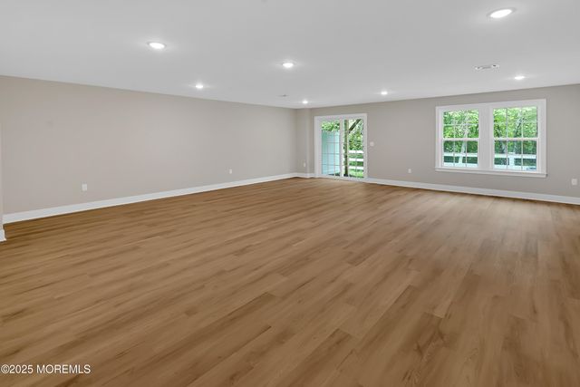 1614 Melrose Boulevard, Manalapan, NJ 07726