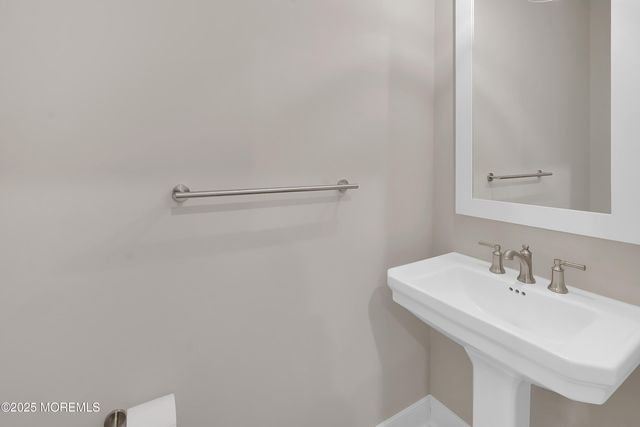 1614 Melrose Boulevard, Manalapan, NJ 07726