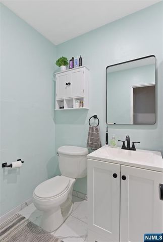 25 Grand Avenue 1E, Hackensack, NJ 07601