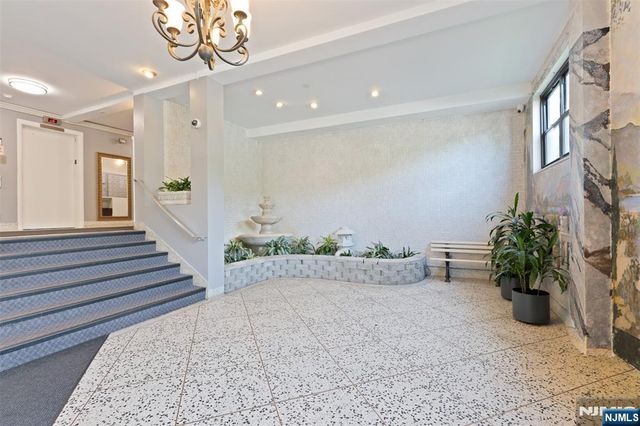 25 Grand Avenue 1E, Hackensack, NJ 07601