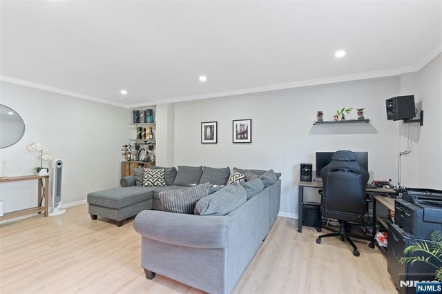 25 Grand Avenue 1E, Hackensack, NJ 07601
