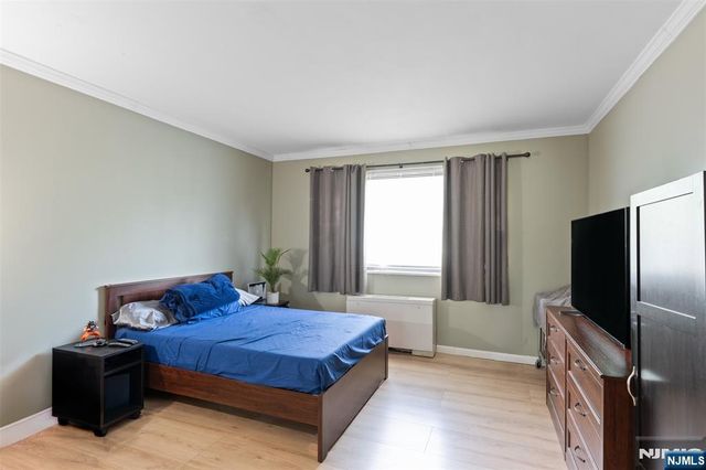 25 Grand Avenue 1E, Hackensack, NJ 07601