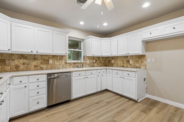 4812 Hollowbrook Road, Fort Worth, TX 76103