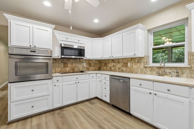 4812 Hollowbrook Road, Fort Worth, TX 76103