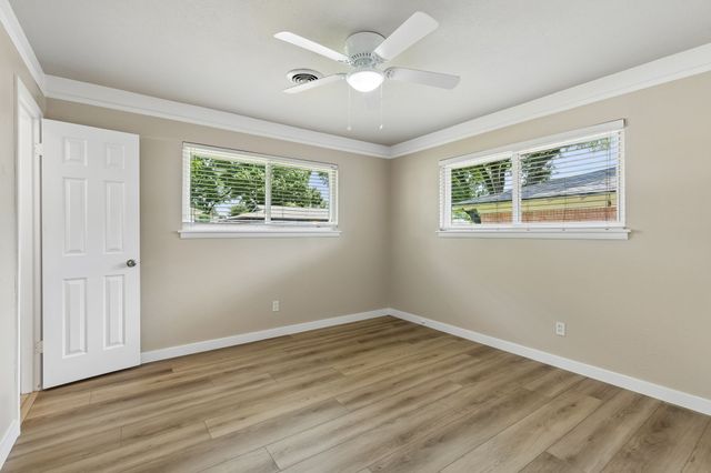 4812 Hollowbrook Road, Fort Worth, TX 76103