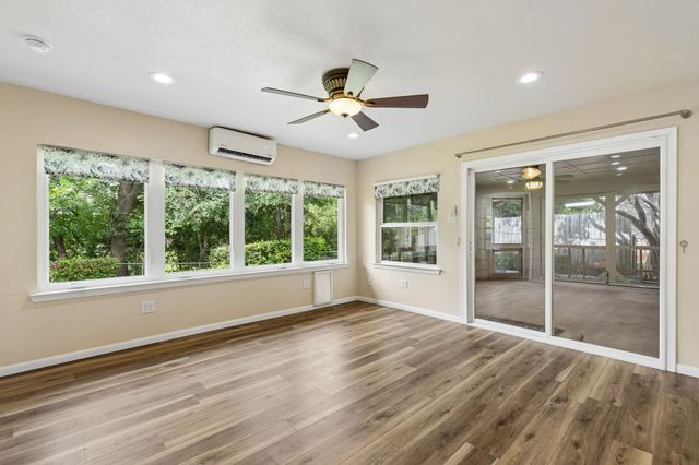 4812 Hollowbrook Road, Fort Worth, TX 76103
