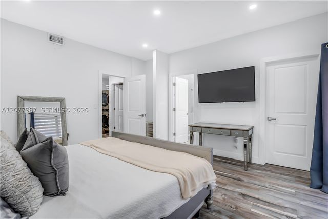 3321 Simms St 13B, Hollywood, FL 33021