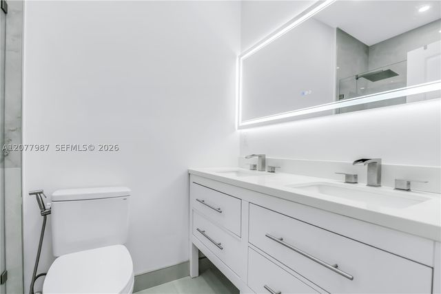 3321 Simms St 13B, Hollywood, FL 33021