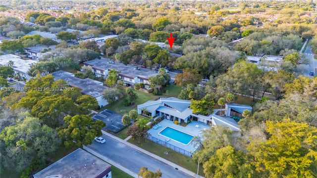 3321 Simms St 13B, Hollywood, FL 33021