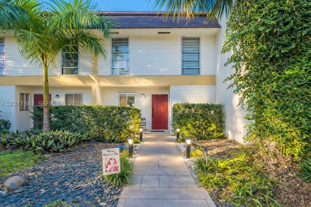 3321 Simms St 13B, Hollywood, FL 33021