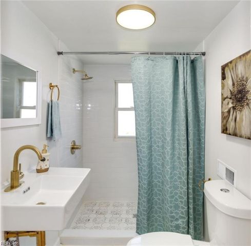 3617 S Warwick CIR, Norfolk, VA 23513