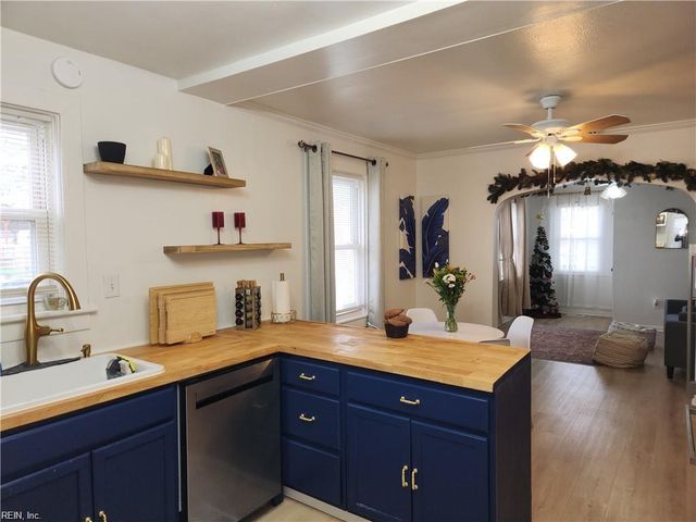 3617 S Warwick CIR, Norfolk, VA 23513