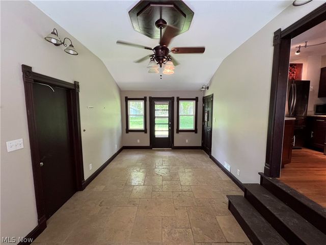 25716 Westwood Road, Westlake, OH 44145