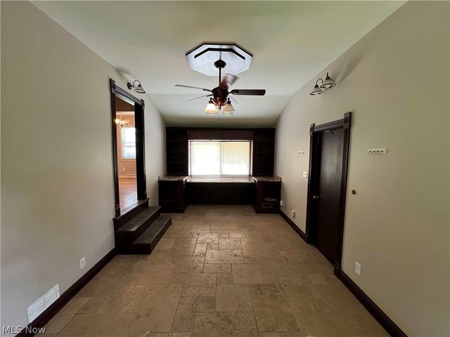 25716 Westwood Road, Westlake, OH 44145