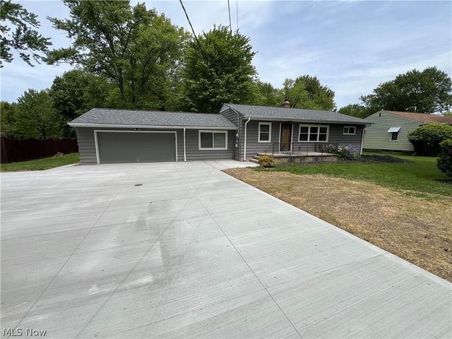 25716 Westwood Road, Westlake, OH 44145