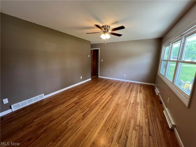 25716 Westwood Road, Westlake, OH 44145
