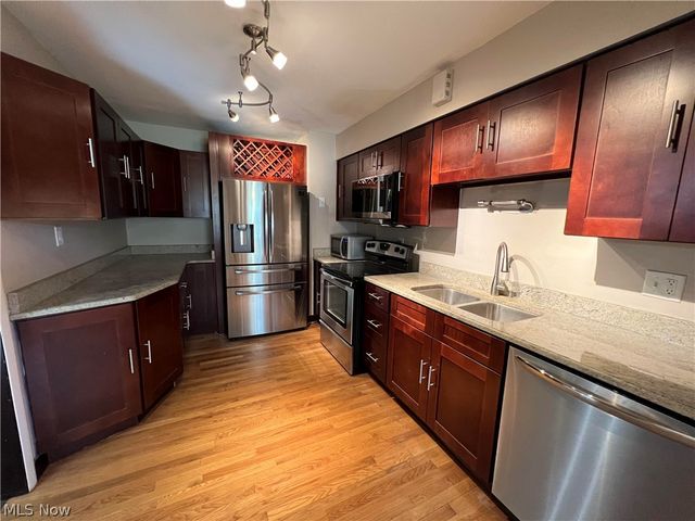 25716 Westwood Road, Westlake, OH 44145