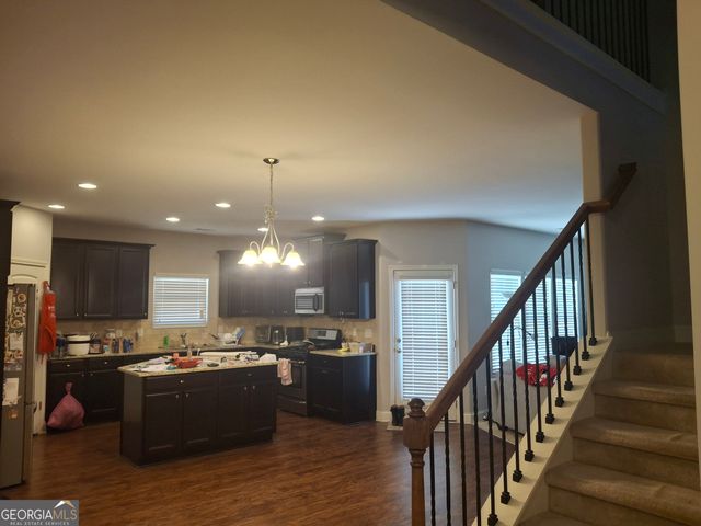 10 Dynasty Drive, Fairburn, GA 30213