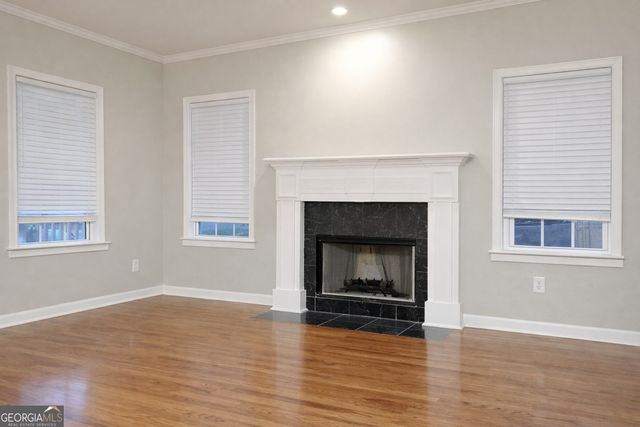 218 Barfield Avenue, Atlanta, GA 30310