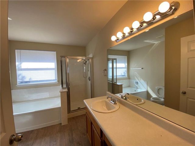 1002 W South ST, Leander, TX 78641