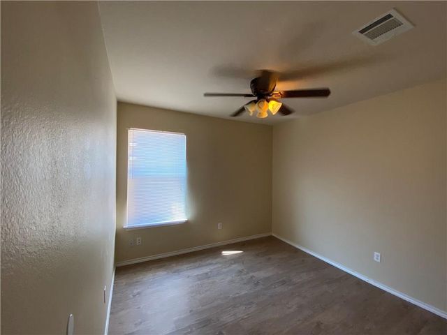 1002 W South ST, Leander, TX 78641