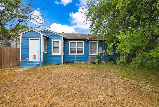 3633 Chestnut St, Corpus Christi, TX 78411