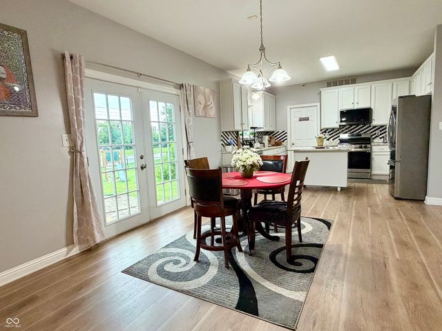 298 Pennswood Road, Greenwood, IN 46142