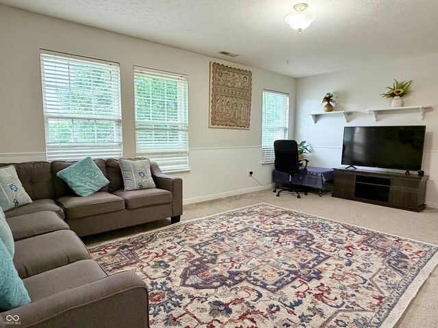 298 Pennswood Road, Greenwood, IN 46142