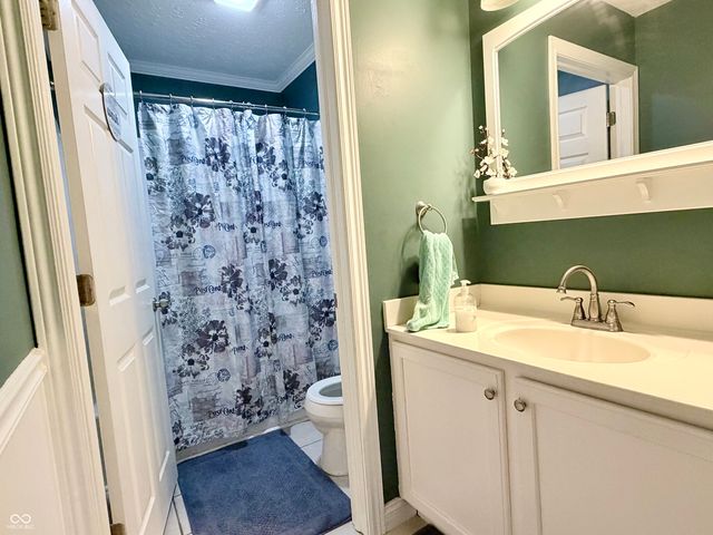 298 Pennswood Road, Greenwood, IN 46142