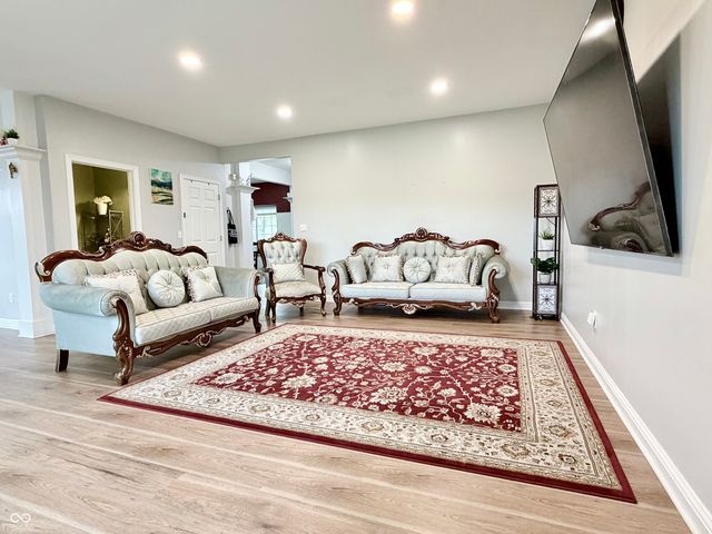 298 Pennswood Road, Greenwood, IN 46142