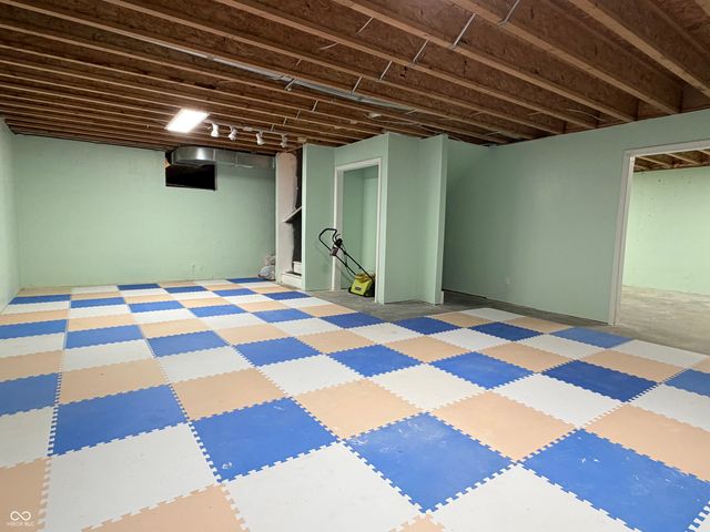 298 Pennswood Road, Greenwood, IN 46142