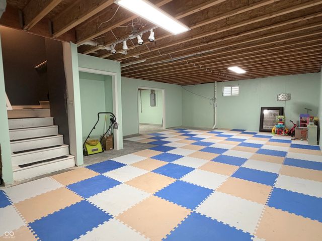 298 Pennswood Road, Greenwood, IN 46142