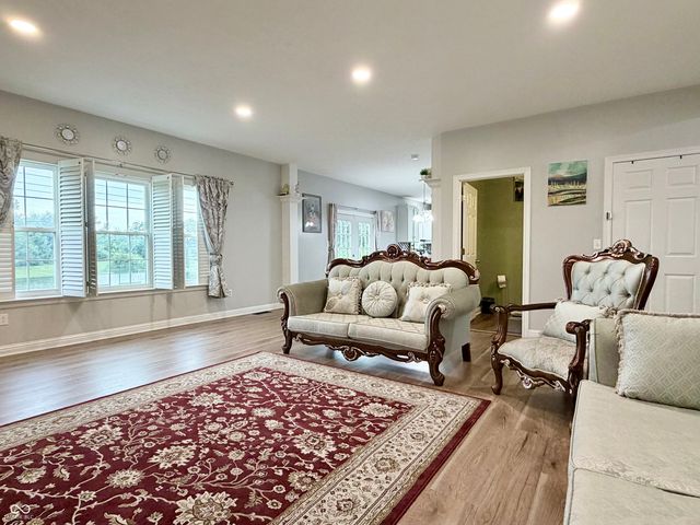 298 Pennswood Road, Greenwood, IN 46142