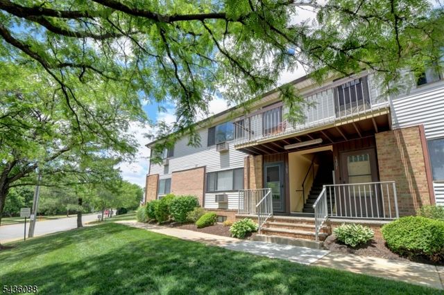 1303 Cricket Ln, Woodbridge Twp., NJ 07095