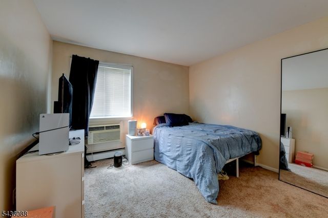 1303 Cricket Ln, Woodbridge Twp., NJ 07095