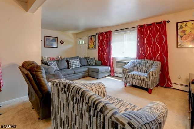 1303 Cricket Ln, Woodbridge Twp., NJ 07095