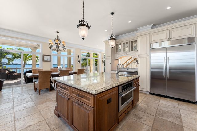 24 Cannon Royal Drive, Shark Key, FL 33040