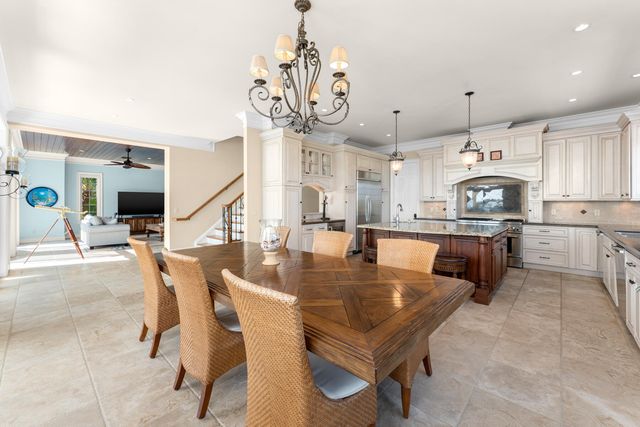 24 Cannon Royal Drive, Shark Key, FL 33040