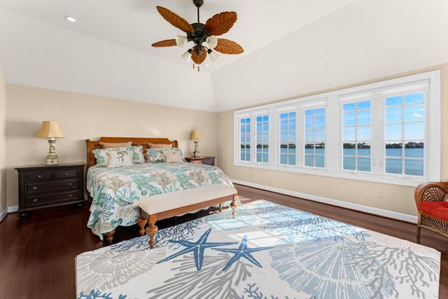 24 Cannon Royal Drive, Shark Key, FL 33040