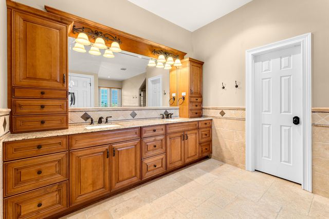 24 Cannon Royal Drive, Shark Key, FL 33040