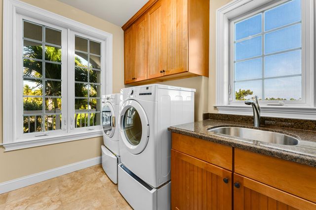 24 Cannon Royal Drive, Shark Key, FL 33040