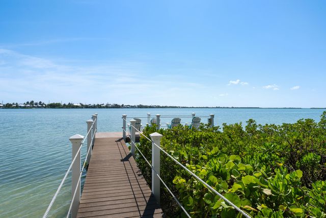24 Cannon Royal Drive, Shark Key, FL 33040