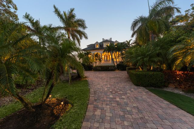 24 Cannon Royal Drive, Shark Key, FL 33040