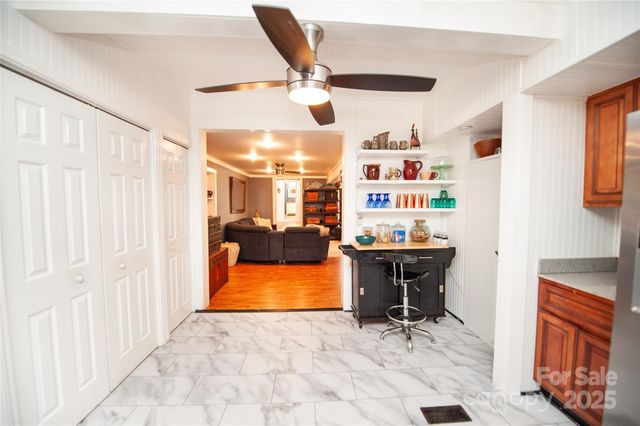 1924 Lamb Mountain Road, Hendersonville, NC 28792