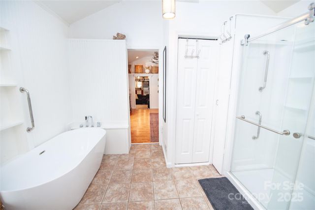 1924 Lamb Mountain Road, Hendersonville, NC 28792